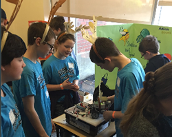 students at robotic competition